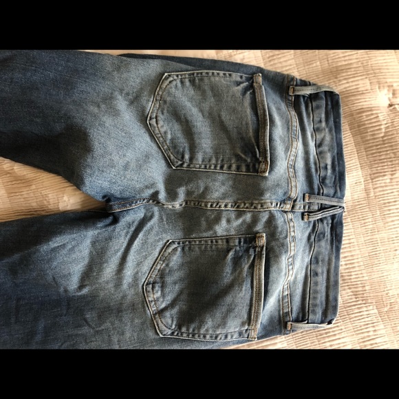 Good American Jeans - Picture 5 of 5